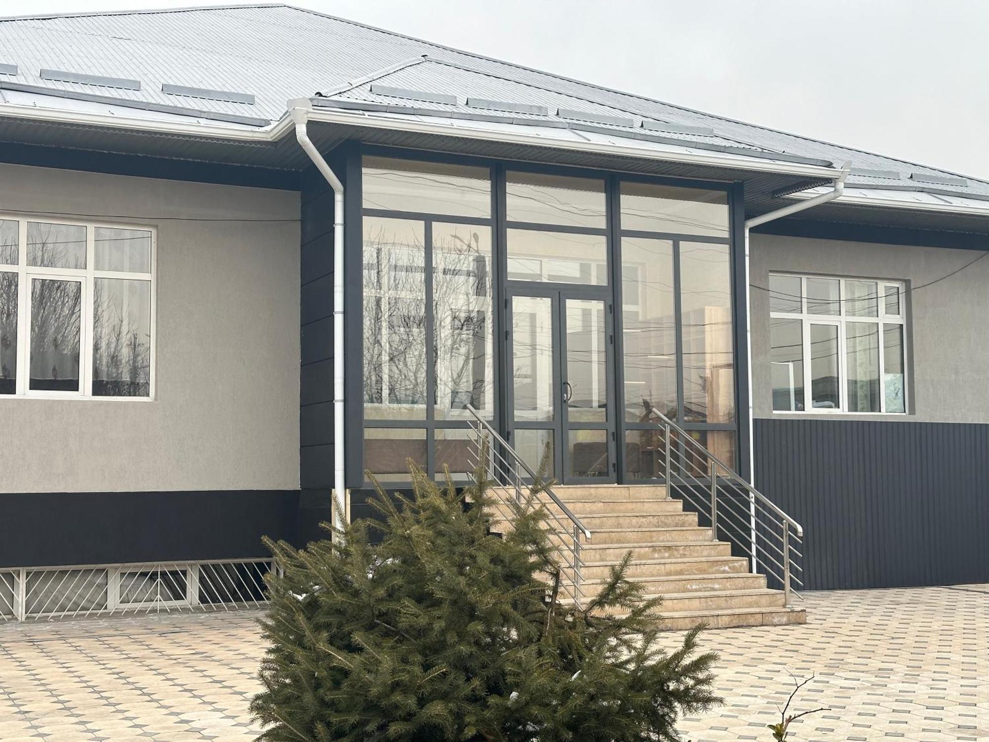 Sunny Hostel Ош Экстерьер фото